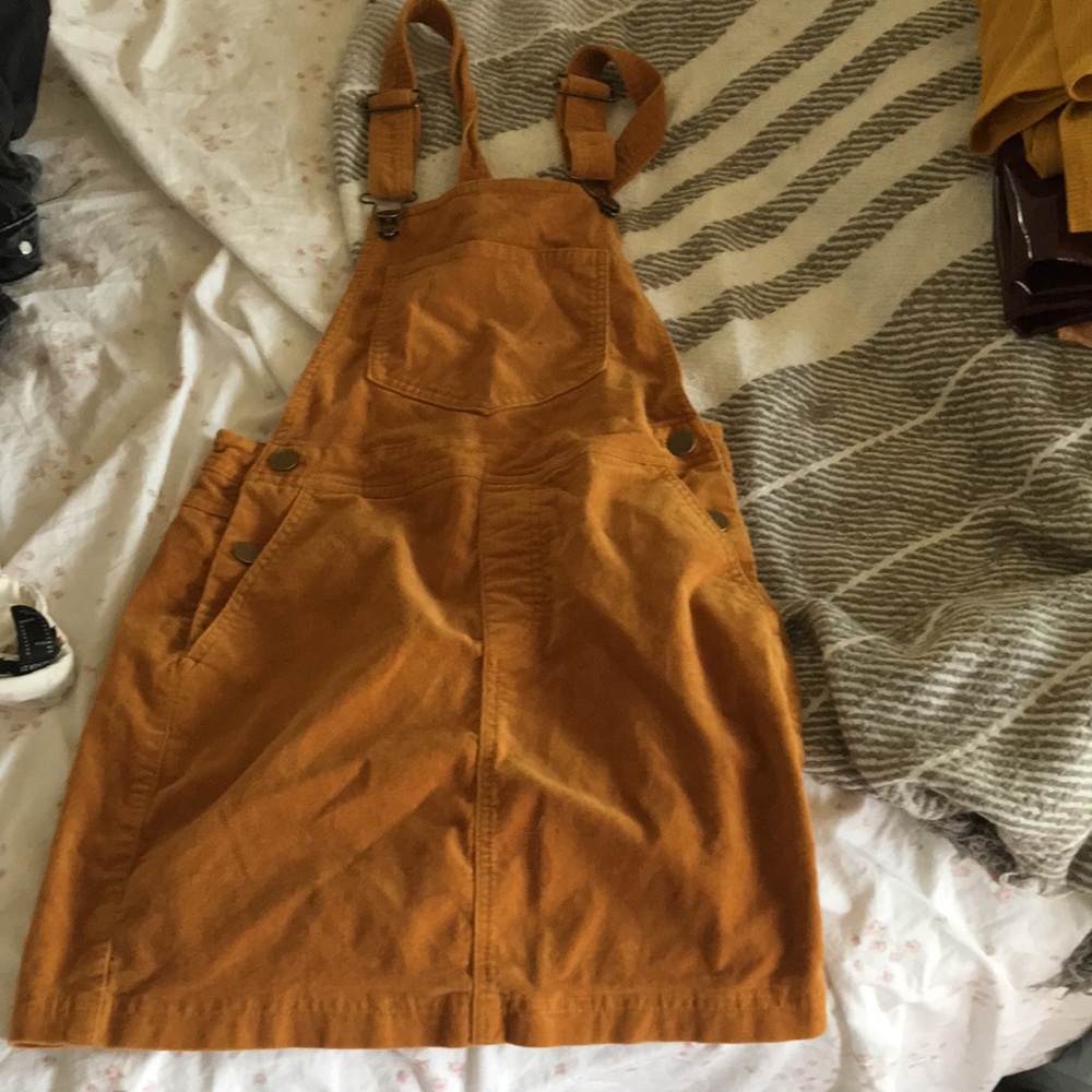 Overall dress. Forever 21. Size small.💕